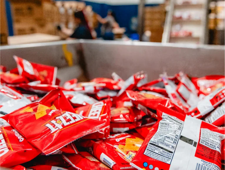 Scaling High-Volume Travel Snack Programs Through Integrated Fulfillment